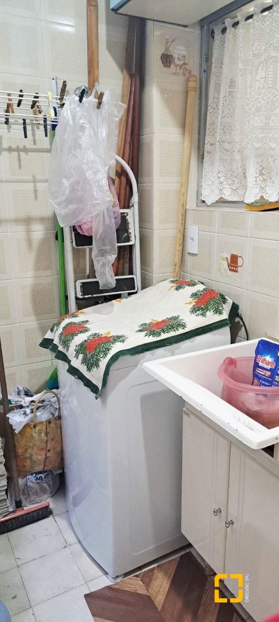 Apartamento com 95m², 4 quartos (sendo 1 suíte), 1 garagem, no bairro Estreito em Florianópolis