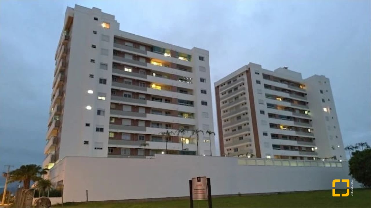 Apartamento com 98m², 4 quartos (sendo 1 suíte), 2 garagens, no bairro Jardim Atlântico em Florianópolis