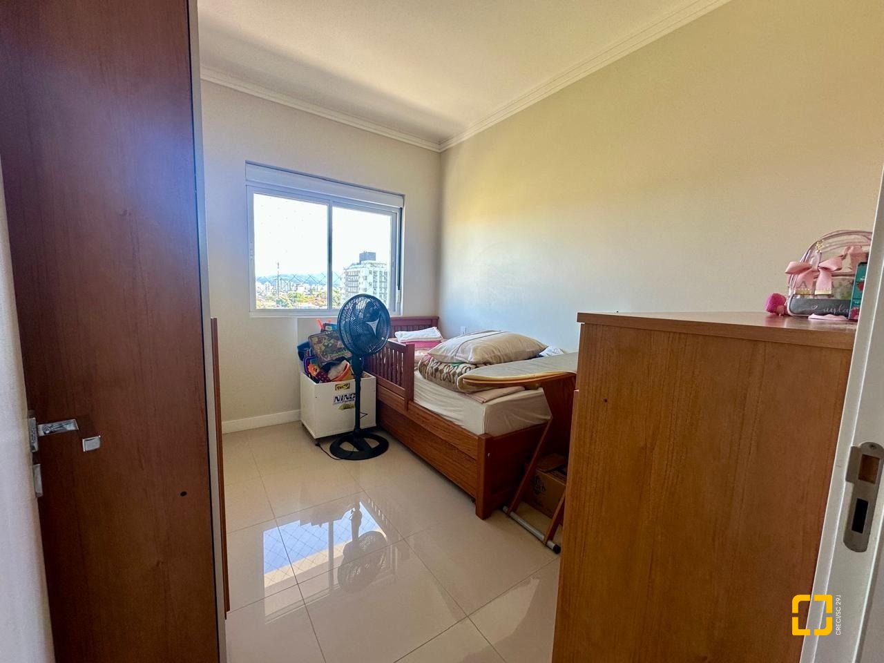 Apartamento com 98m², 4 quartos (sendo 1 suíte), 2 garagens, no bairro Jardim Atlântico em Florianópolis