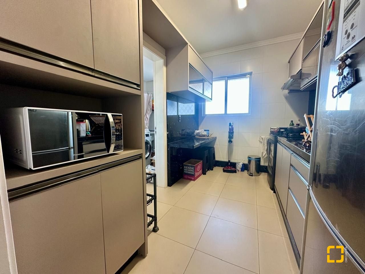 Apartamento com 98m², 4 quartos (sendo 1 suíte), 2 garagens, no bairro Jardim Atlântico em Florianópolis