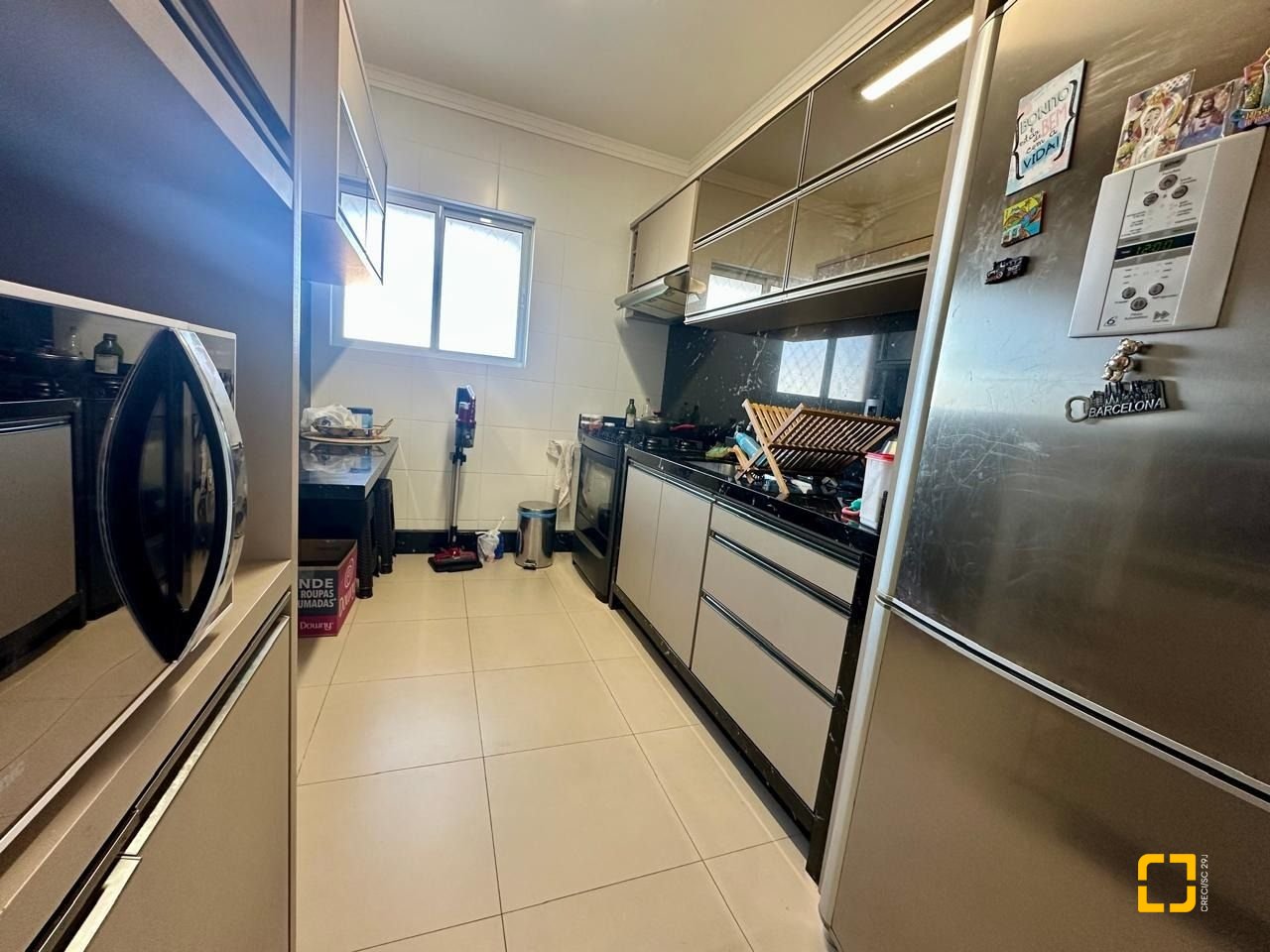 Apartamento com 98m², 4 quartos (sendo 1 suíte), 2 garagens, no bairro Jardim Atlântico em Florianópolis