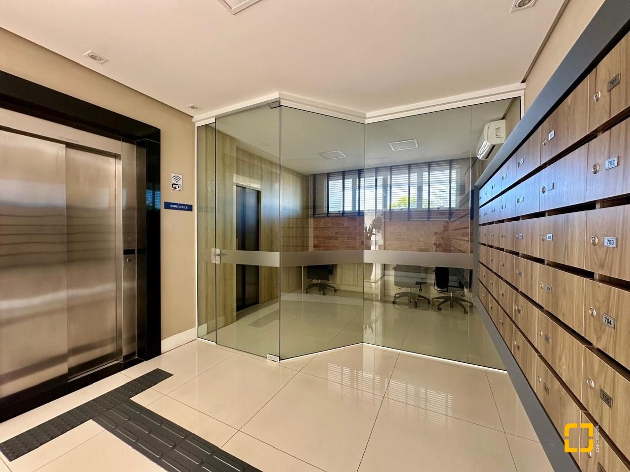 Apartamento com 98m², 4 quartos (sendo 1 suíte), 2 garagens, no bairro Jardim Atlântico em Florianópolis