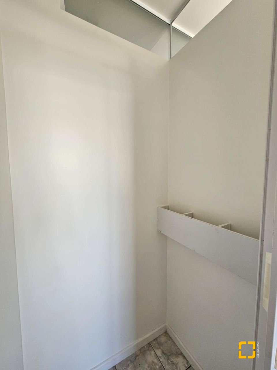 Sala com 40m², 1 garagem, no bairro Estreito em Florianópolis