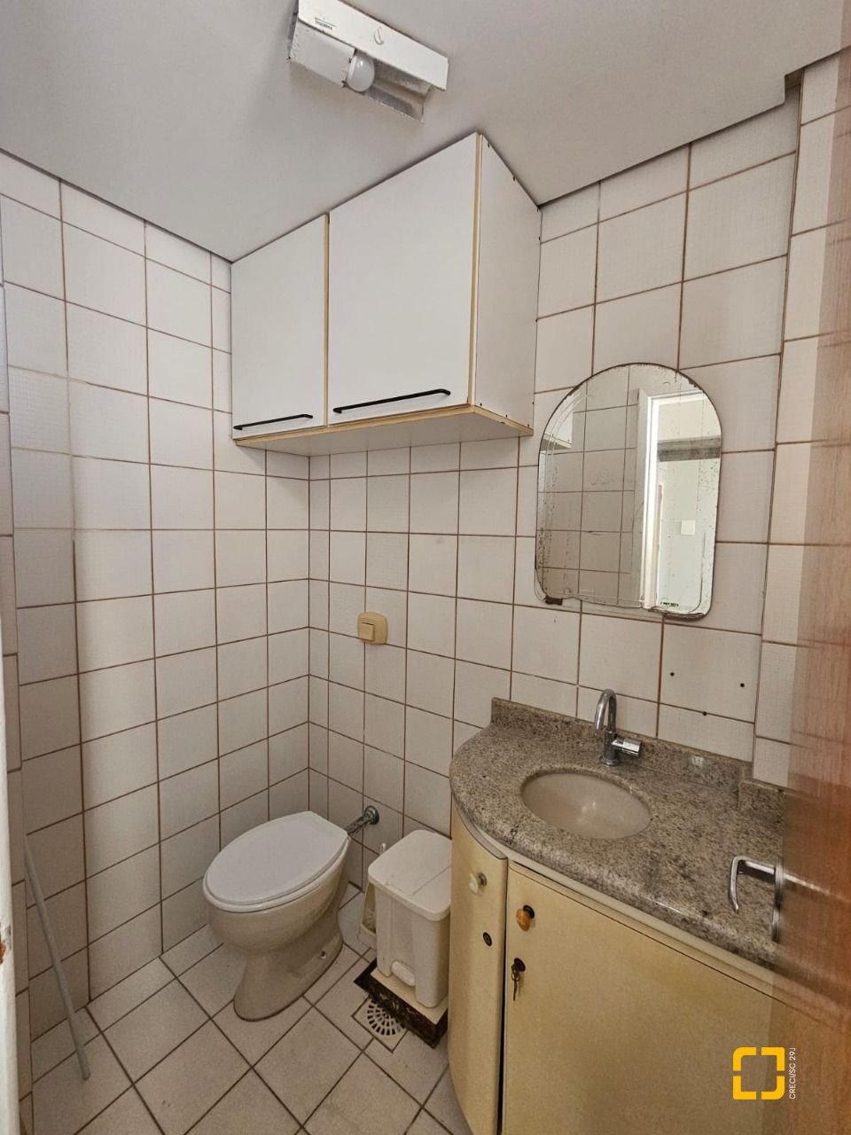 Sala com 40m², 1 garagem, no bairro Estreito em Florianópolis
