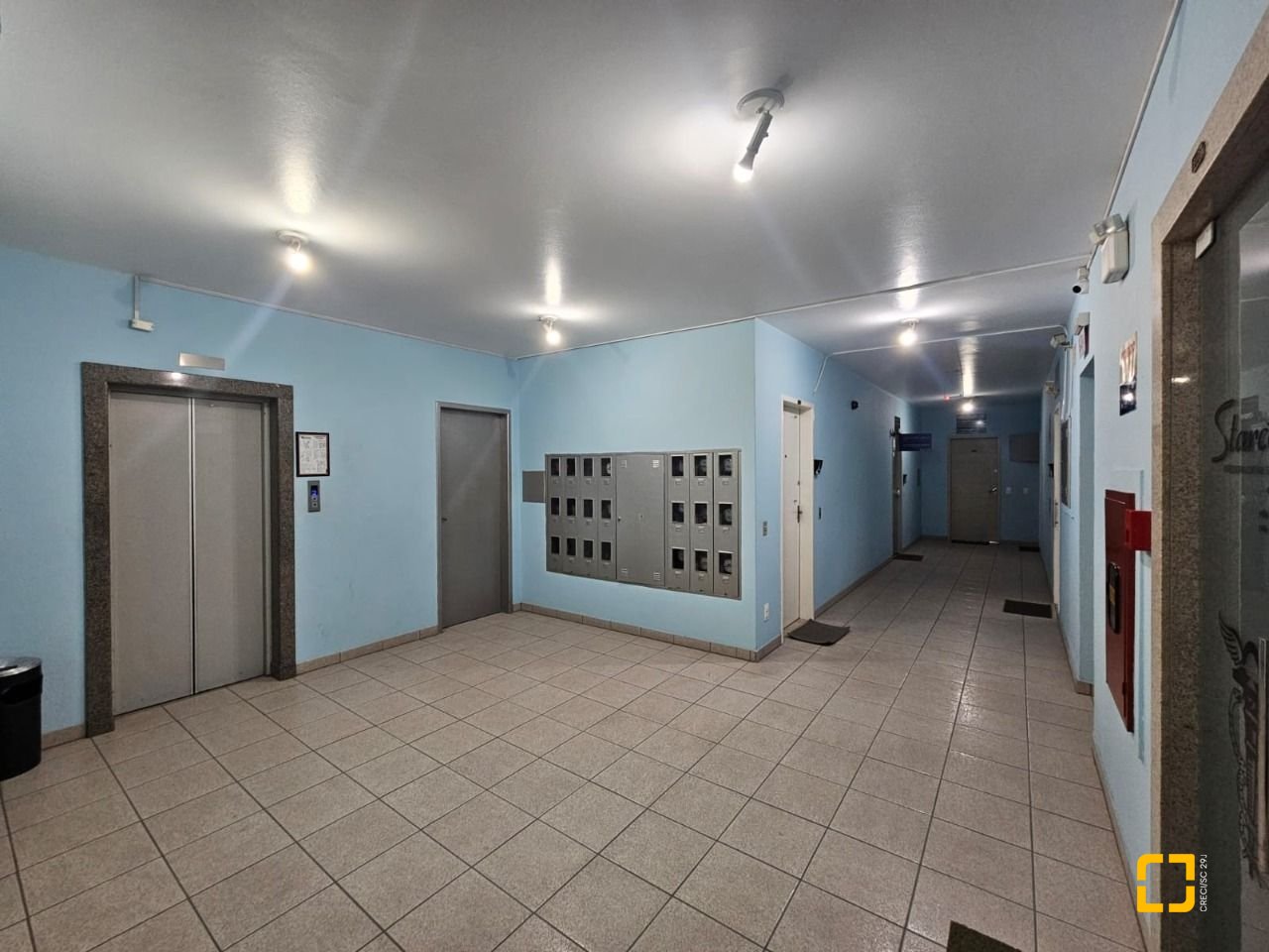 Sala com 40m², 1 garagem, no bairro Estreito em Florianópolis