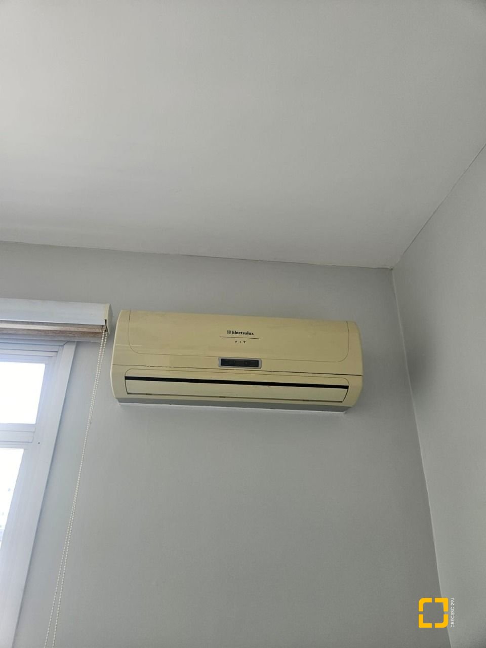 Sala com 40m², 1 garagem, no bairro Estreito em Florianópolis