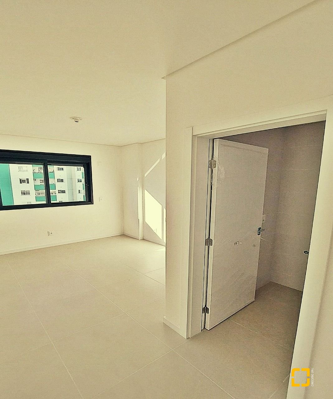 Apartamento com 90m², 4 quartos (sendo 1 suíte), 2 garagens, no bairro Pagani em Palhoça