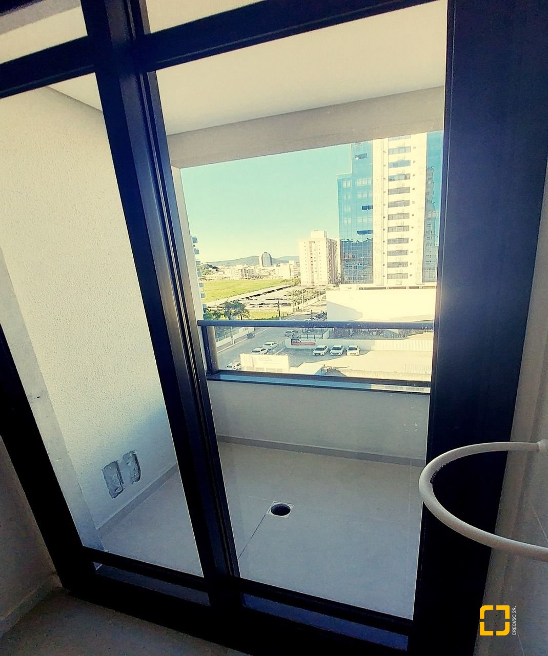 Apartamento com 90m², 3 quartos (sendo 1 suíte), 2 garagens, no bairro Pagani em Palhoça