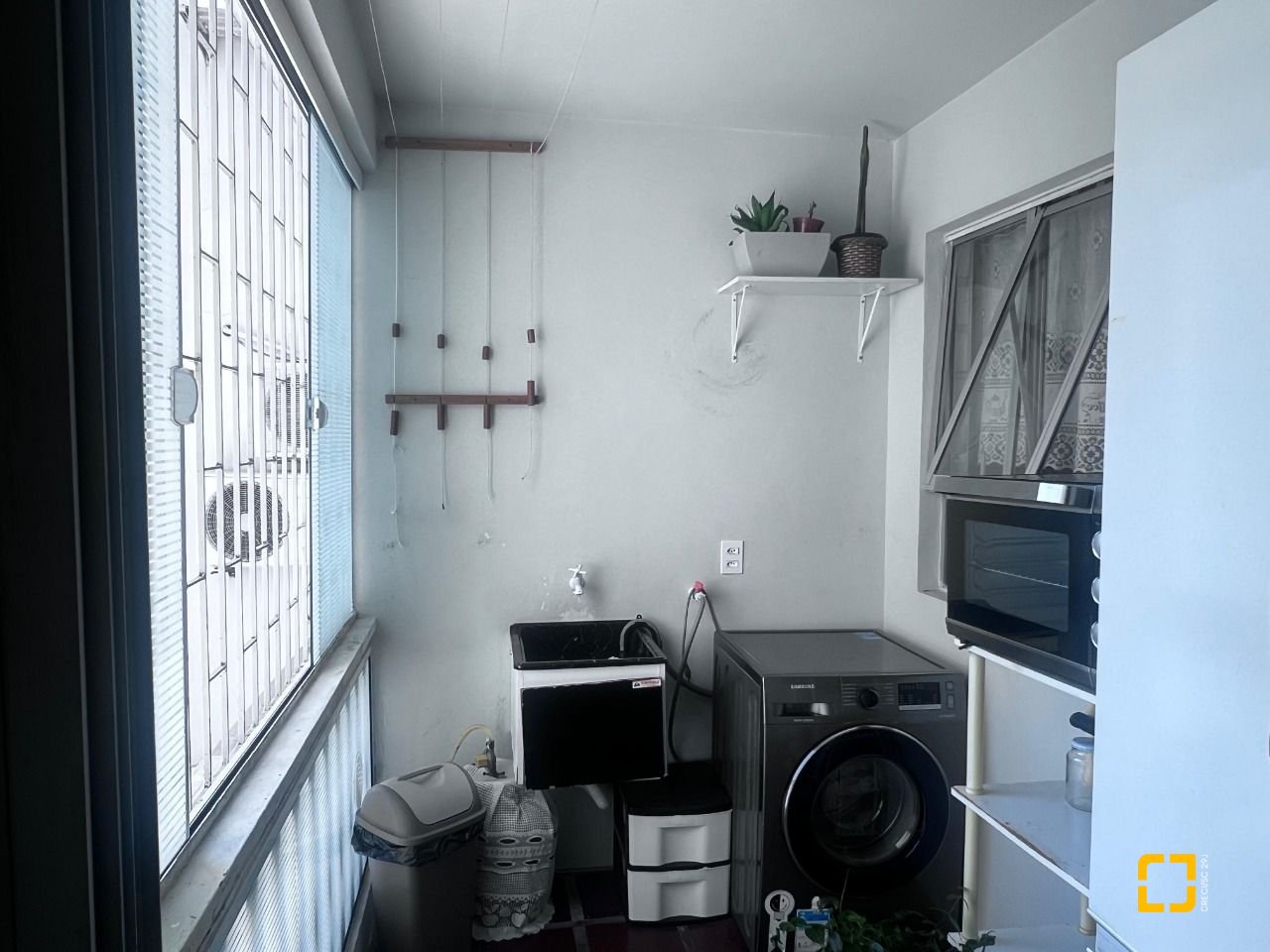 Apartamento com 74m², 4 quartos (sendo 1 suíte), 1 garagem, no bairro Kobrasol em São José