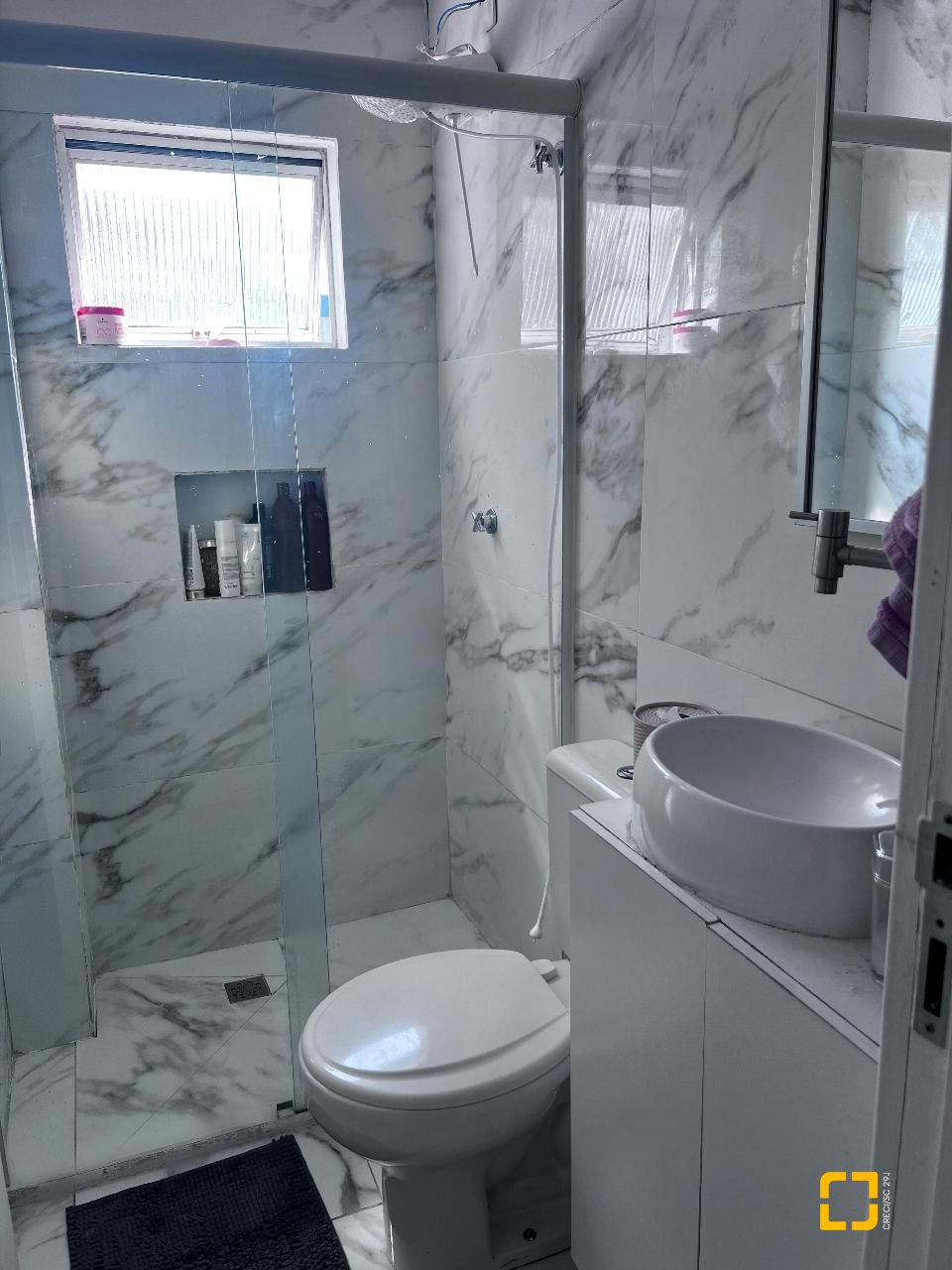 Apartamento com 74m², 4 quartos (sendo 1 suíte), 1 garagem, no bairro Kobrasol em São José
