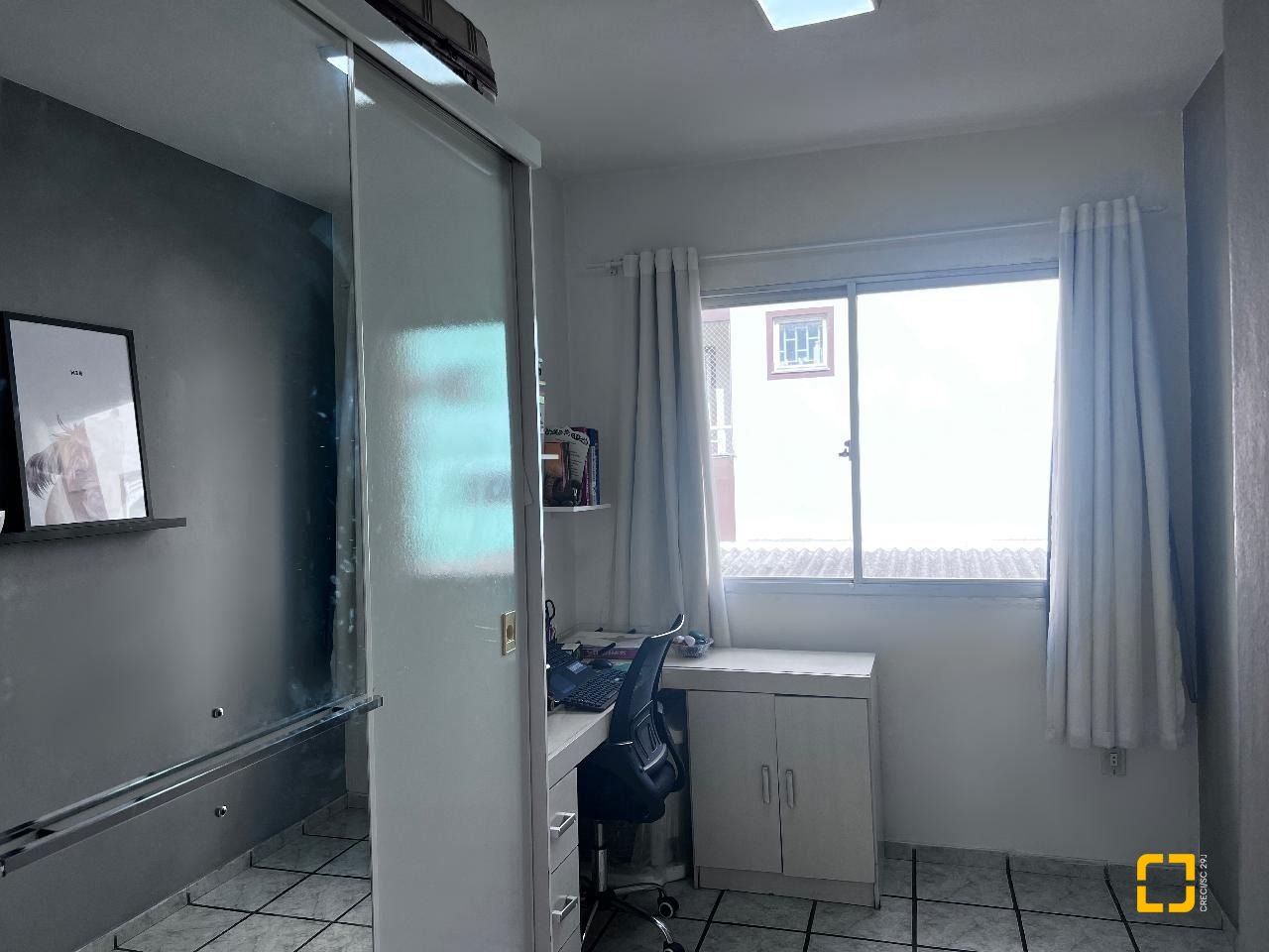 Apartamento com 74m², 4 quartos (sendo 1 suíte), 1 garagem, no bairro Kobrasol em São José