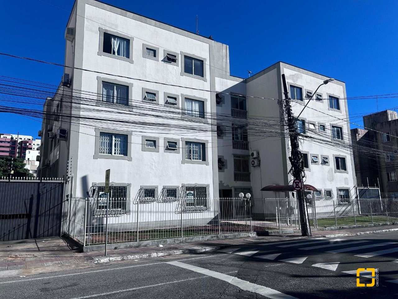 Apartamento com 74m², 4 quartos (sendo 1 suíte), 1 garagem, no bairro Kobrasol em São José