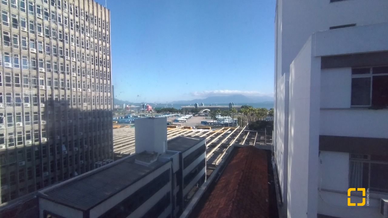 Prédio com 588m², no bairro Centro em Florianópolis