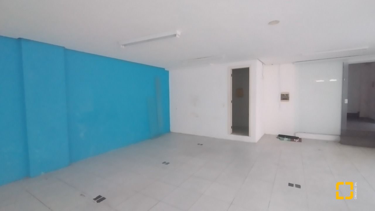 Prédio com 588m², no bairro Centro em Florianópolis
