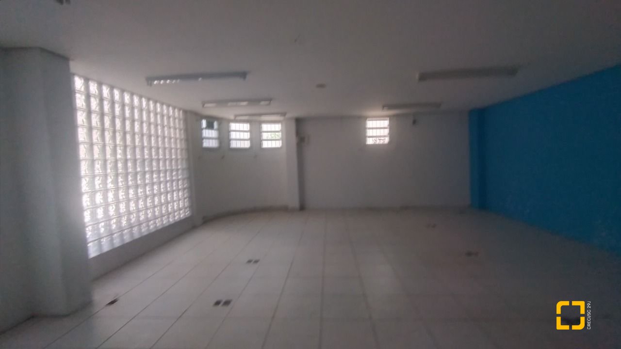 Prédio com 588m², no bairro Centro em Florianópolis
