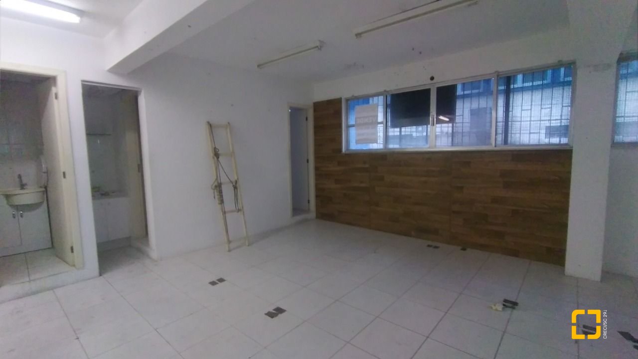 Prédio com 588m², no bairro Centro em Florianópolis