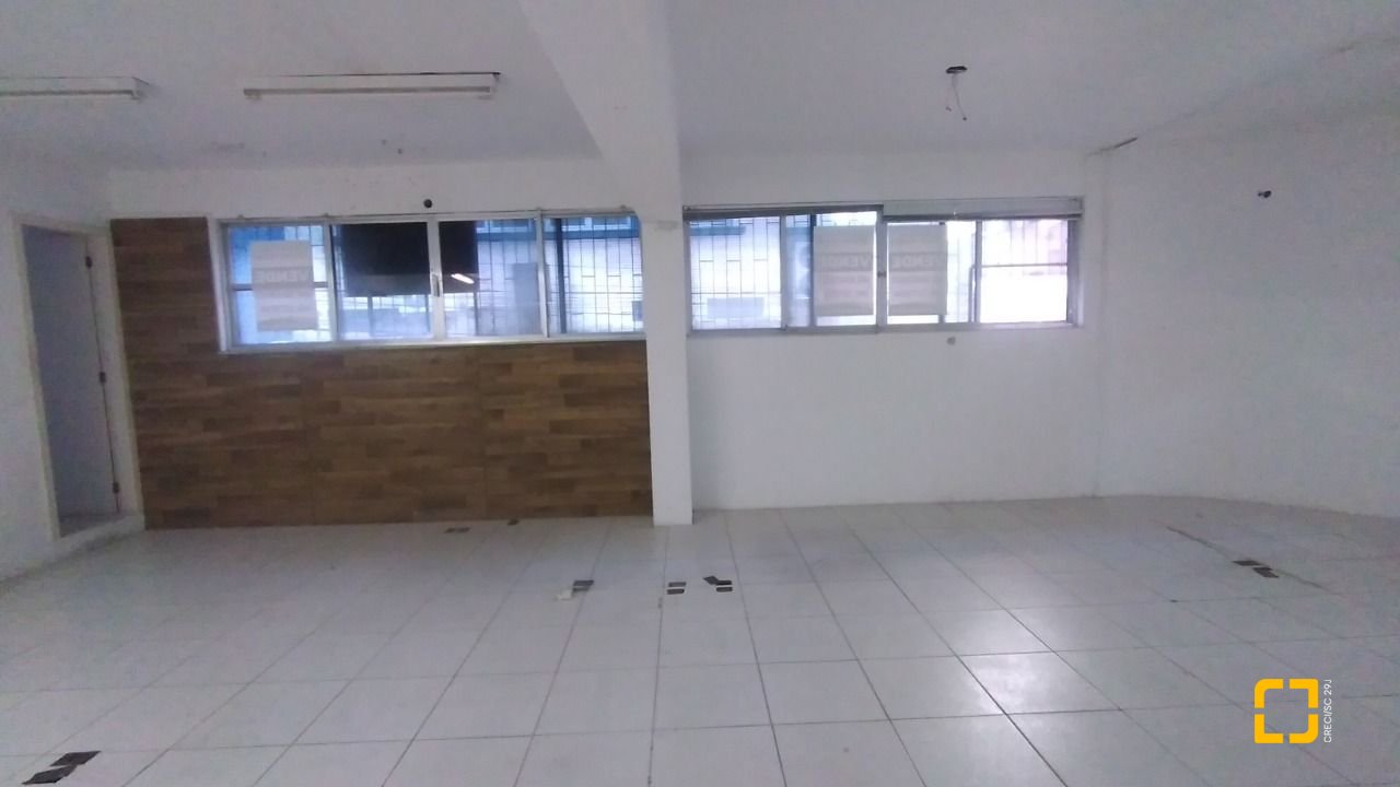 Prédio com 588m², no bairro Centro em Florianópolis