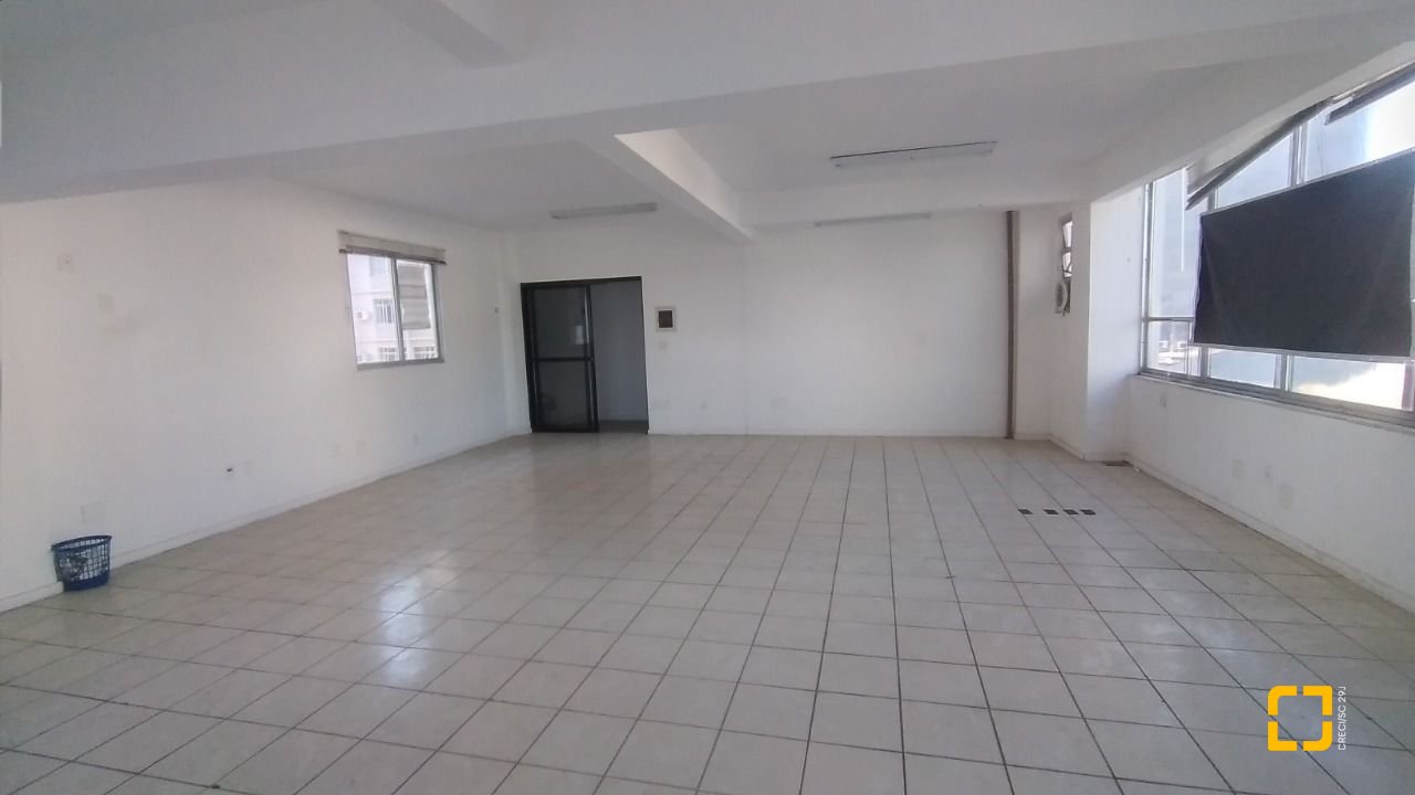 Prédio com 588m², no bairro Centro em Florianópolis