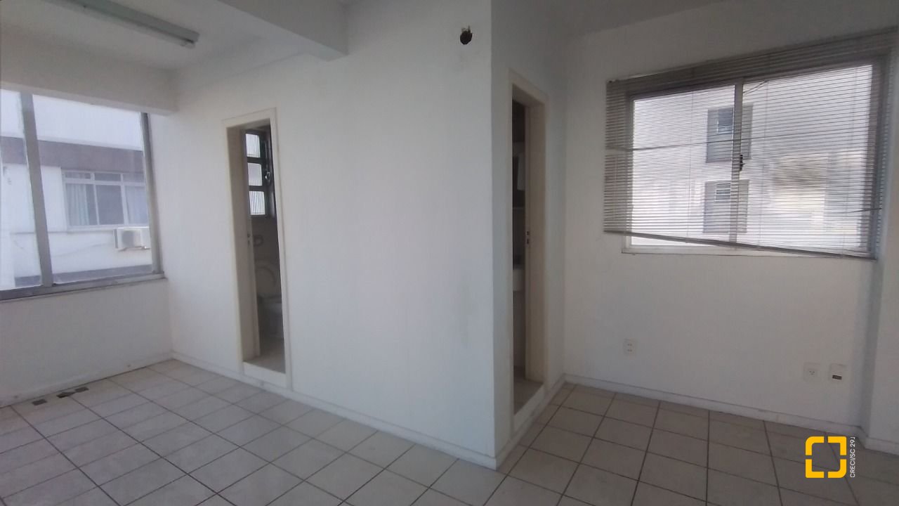 Prédio com 588m², no bairro Centro em Florianópolis