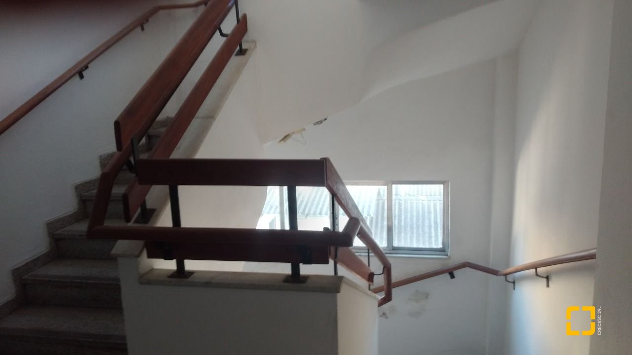 Prédio com 588m², no bairro Centro em Florianópolis