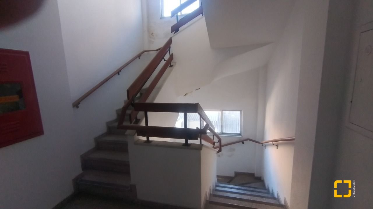 Prédio com 588m², no bairro Centro em Florianópolis