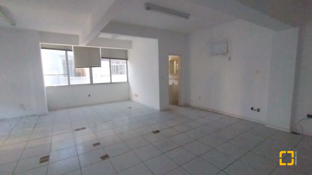 Prédio com 588m², no bairro Centro em Florianópolis