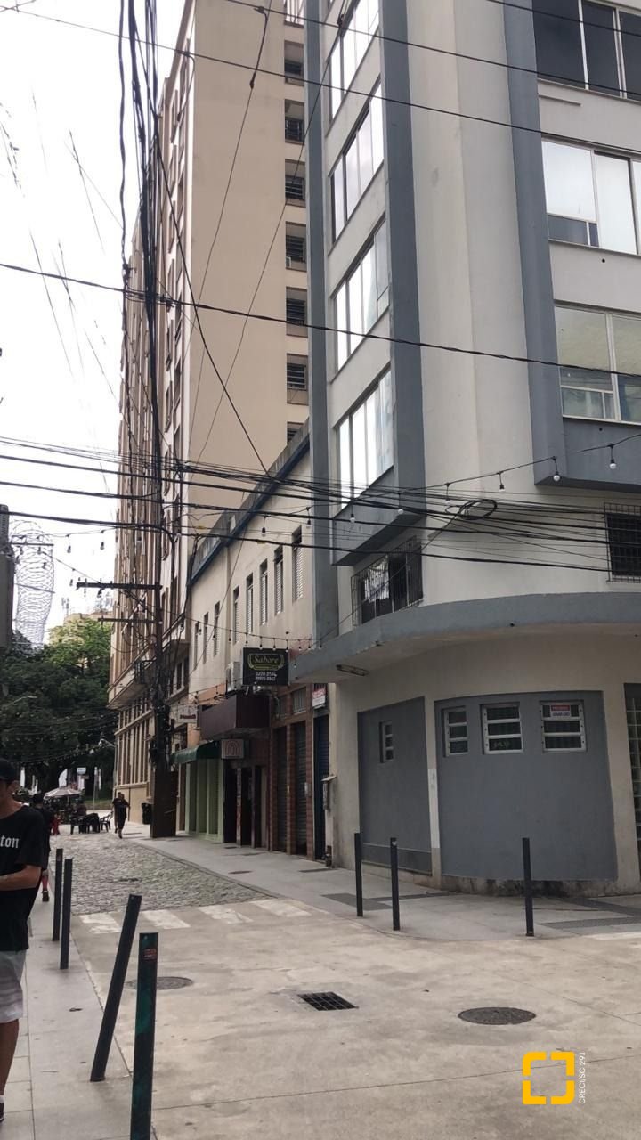 Prédio com 588m², no bairro Centro em Florianópolis