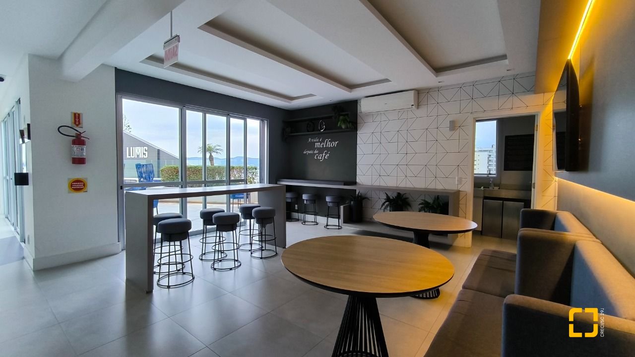 Sala com 29m², 1 garagem, no bairro Estreito em Florianópolis