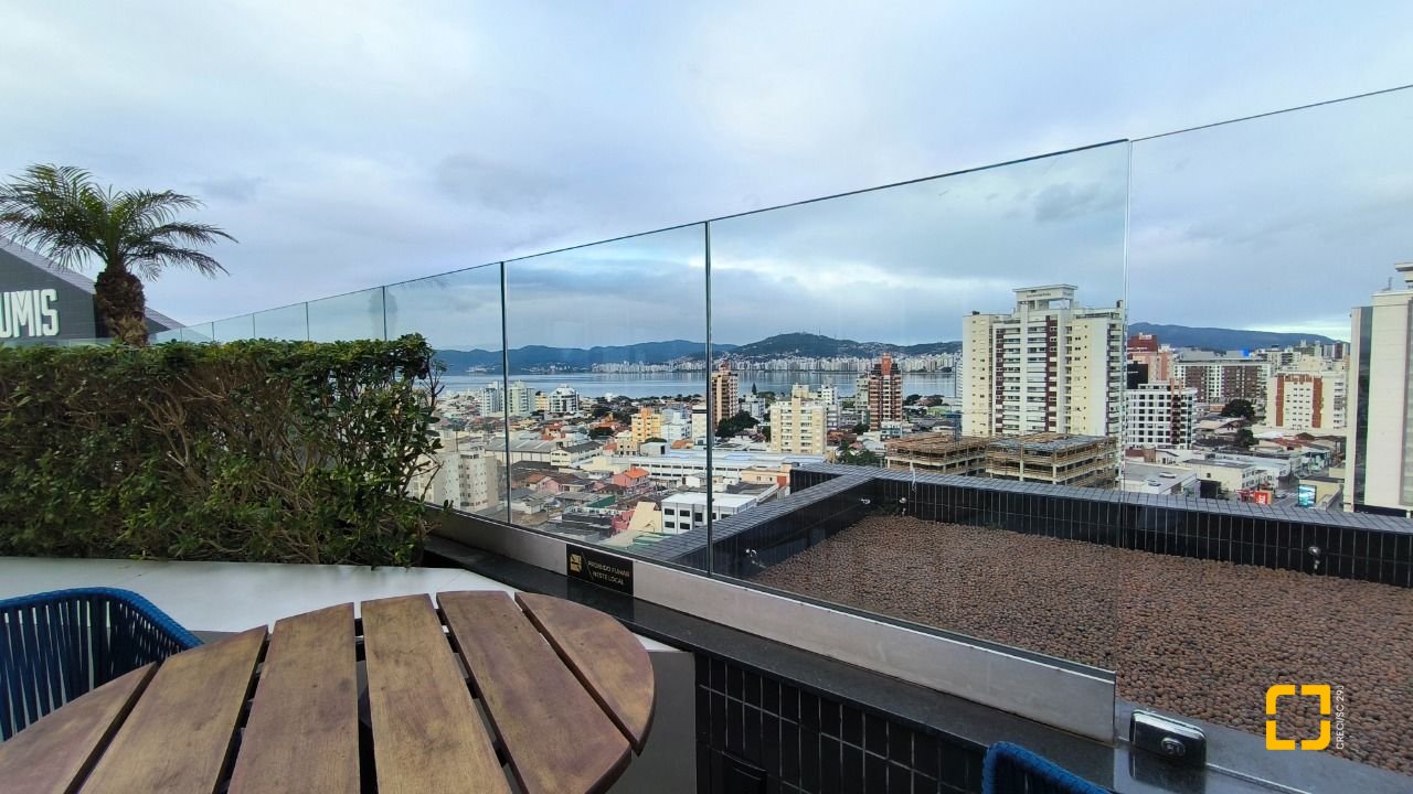Sala com 29m², 1 garagem, no bairro Estreito em Florianópolis