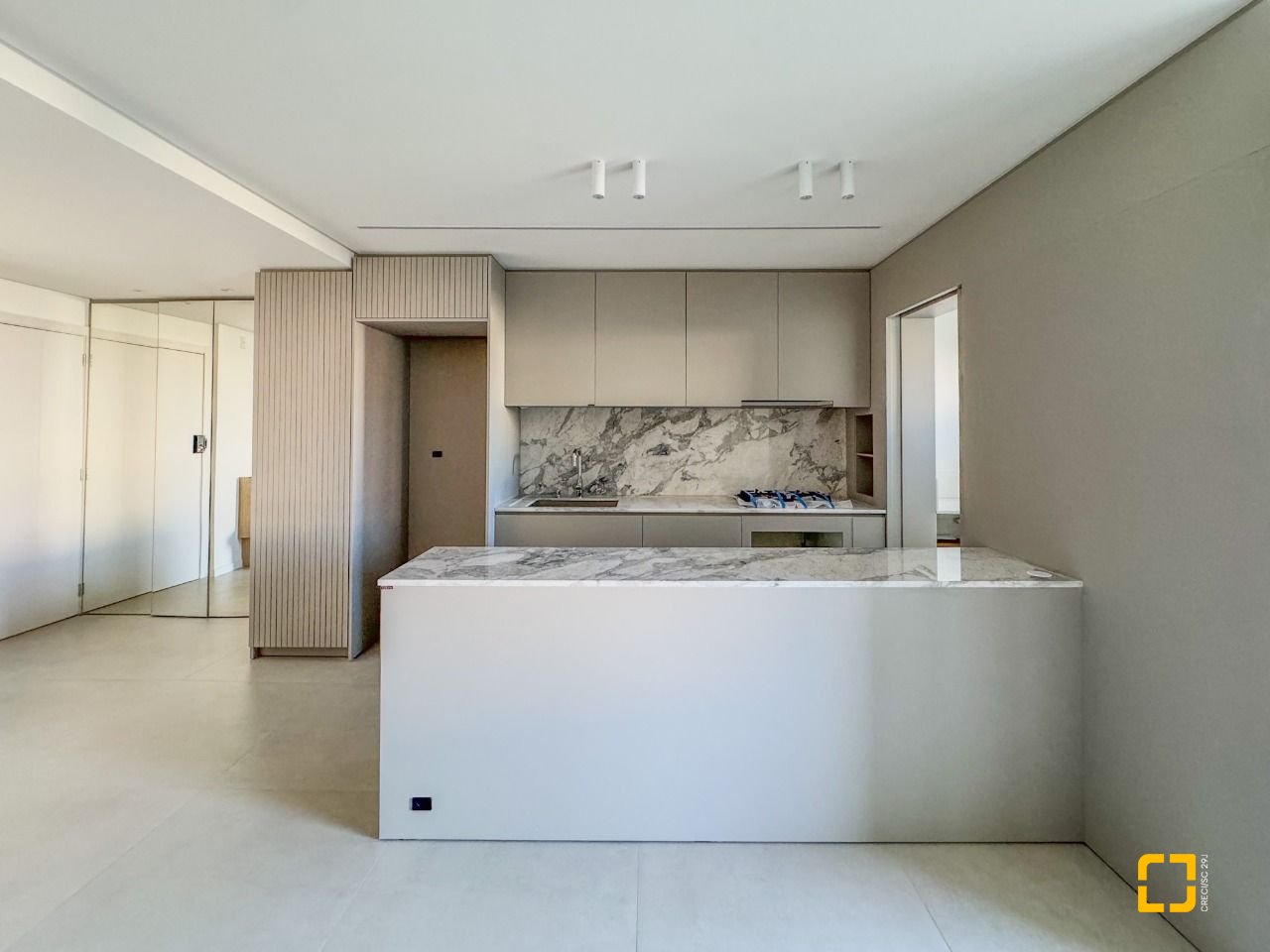 Apartamento com 81m², 4 quartos (sendo 2 suítes), 1 garagem, no bairro Pedra Branca em Palhoça