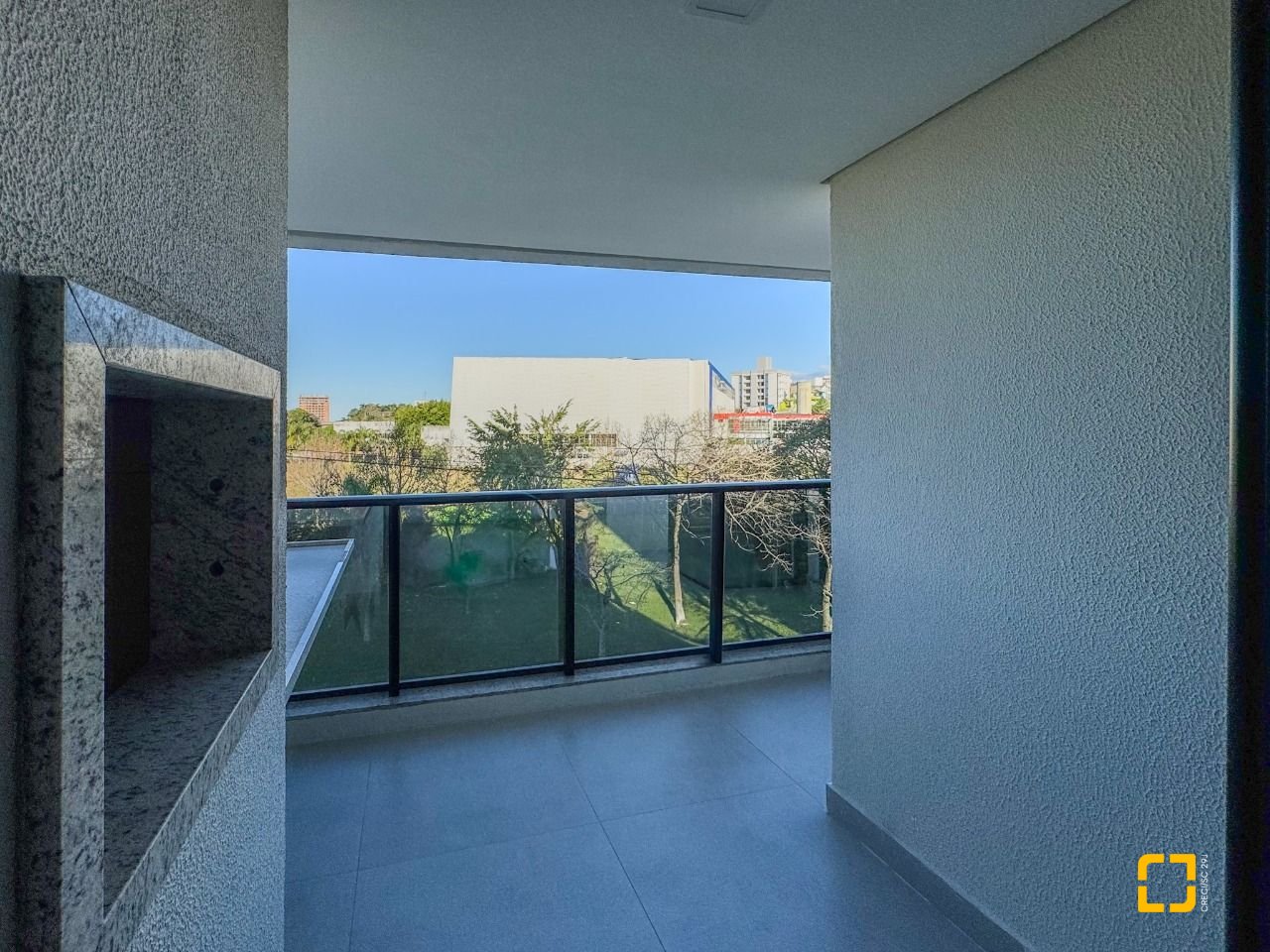 Apartamento com 81m², 4 quartos (sendo 2 suítes), 1 garagem, no bairro Pedra Branca em Palhoça