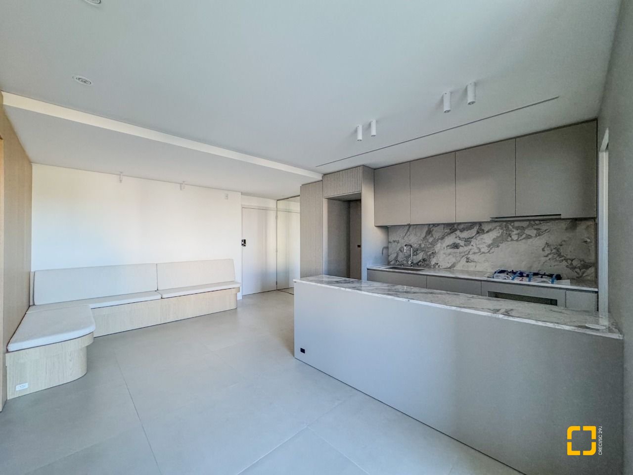 Apartamento com 81m², 4 quartos (sendo 2 suítes), 1 garagem, no bairro Pedra Branca em Palhoça