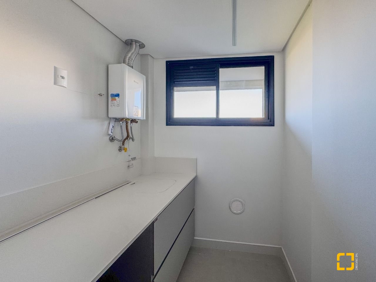 Apartamento com 81m², 4 quartos (sendo 2 suítes), 1 garagem, no bairro Pedra Branca em Palhoça