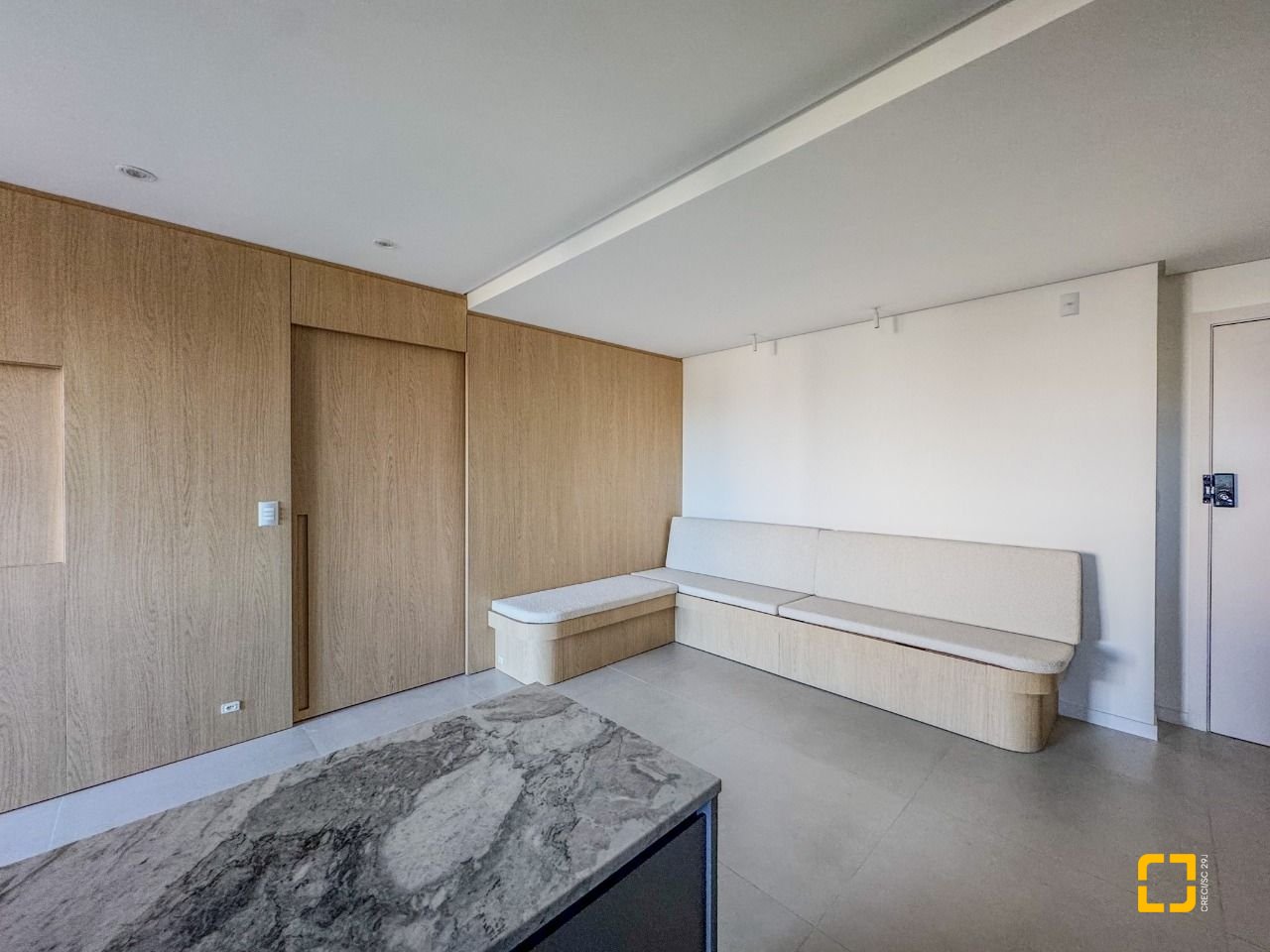 Apartamento com 81m², 4 quartos (sendo 2 suítes), 1 garagem, no bairro Pedra Branca em Palhoça