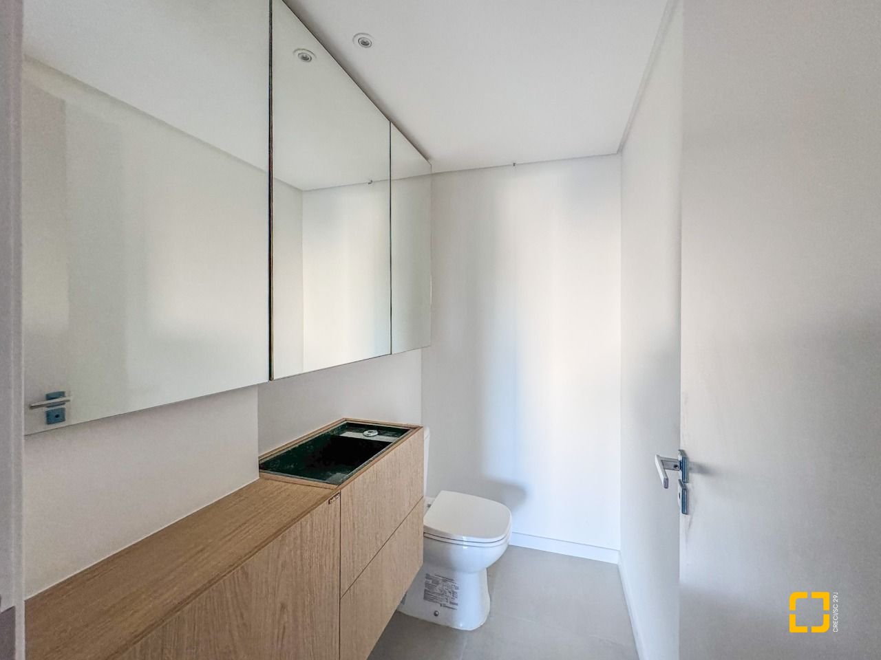 Apartamento com 81m², 4 quartos (sendo 2 suítes), 1 garagem, no bairro Pedra Branca em Palhoça