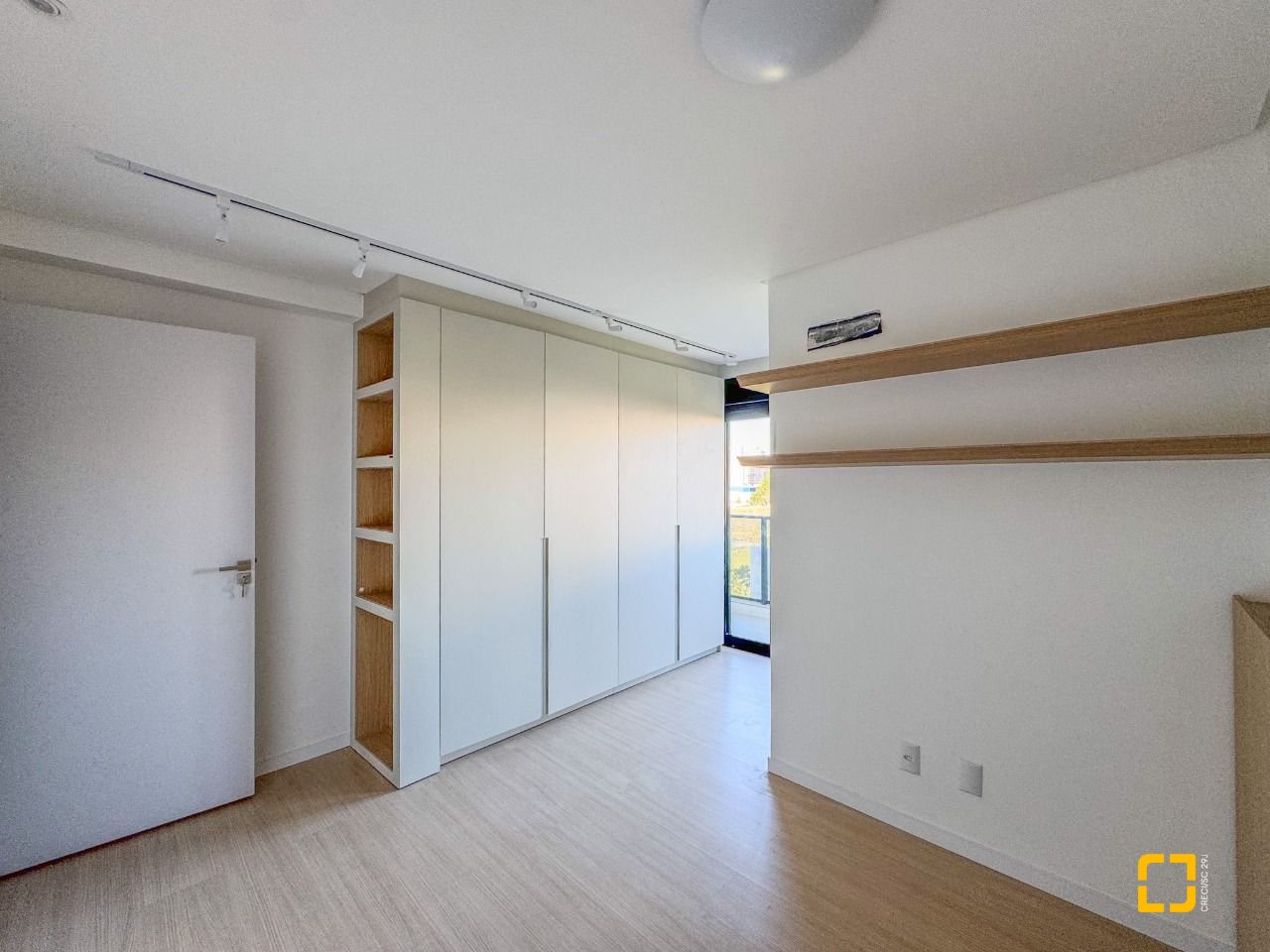 Apartamento com 81m², 4 quartos (sendo 2 suítes), 1 garagem, no bairro Pedra Branca em Palhoça