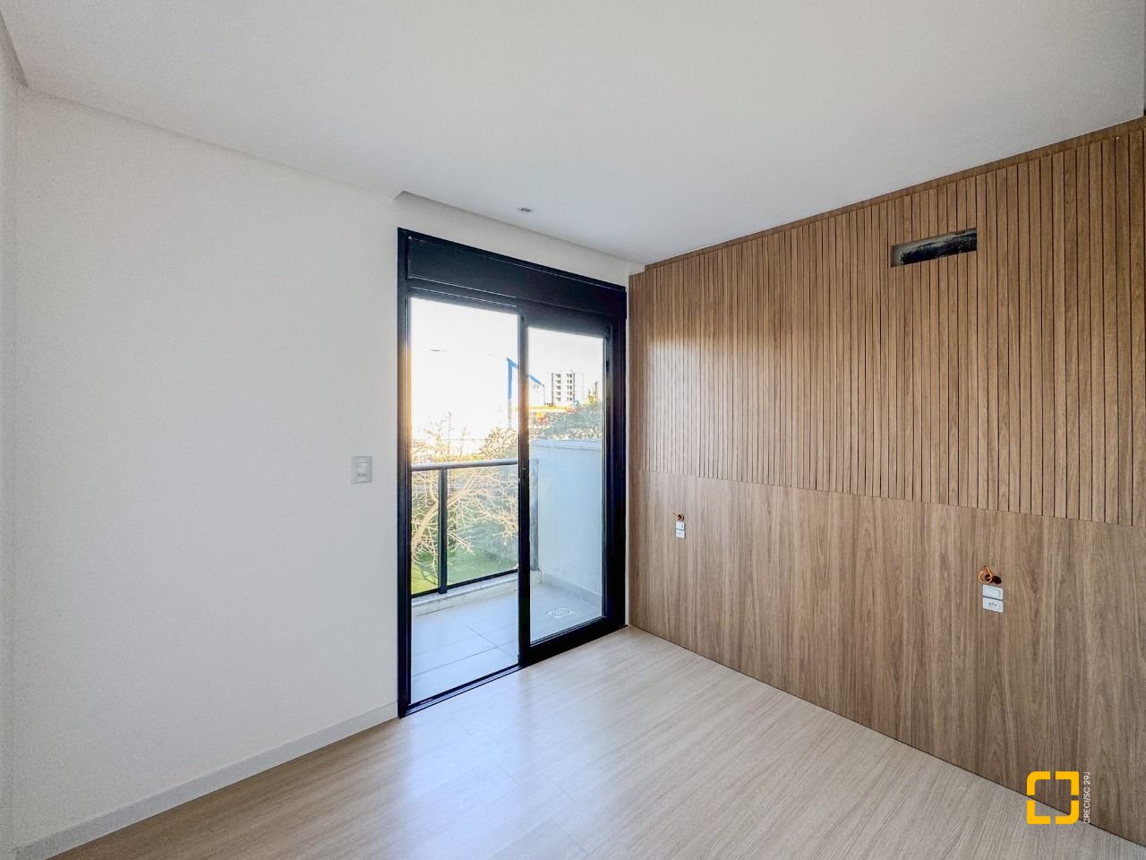 Apartamento com 81m², 4 quartos (sendo 2 suítes), 1 garagem, no bairro Pedra Branca em Palhoça