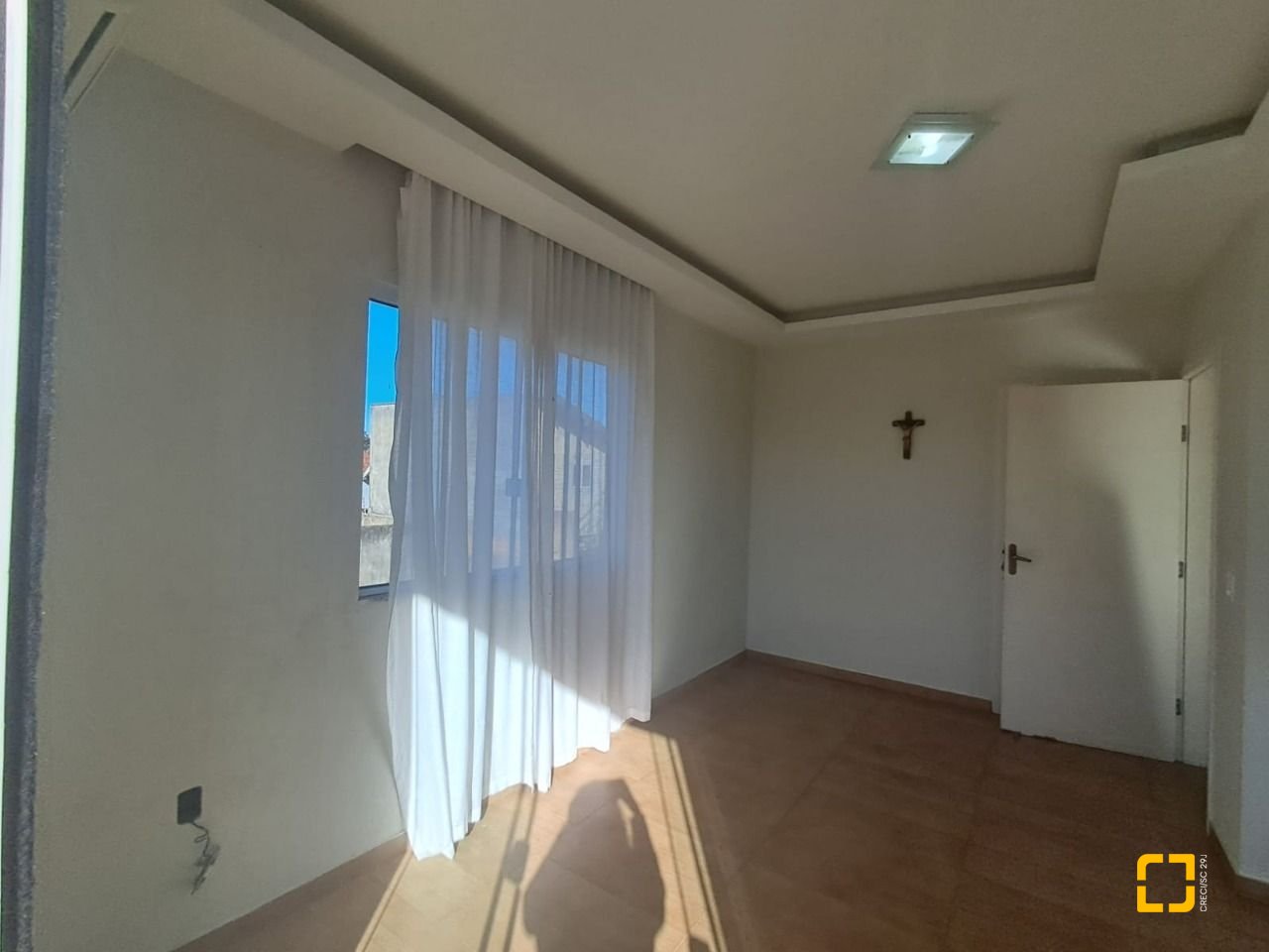 Prédio com 221m², 3 garagens, no bairro Ingleses em Florianópolis