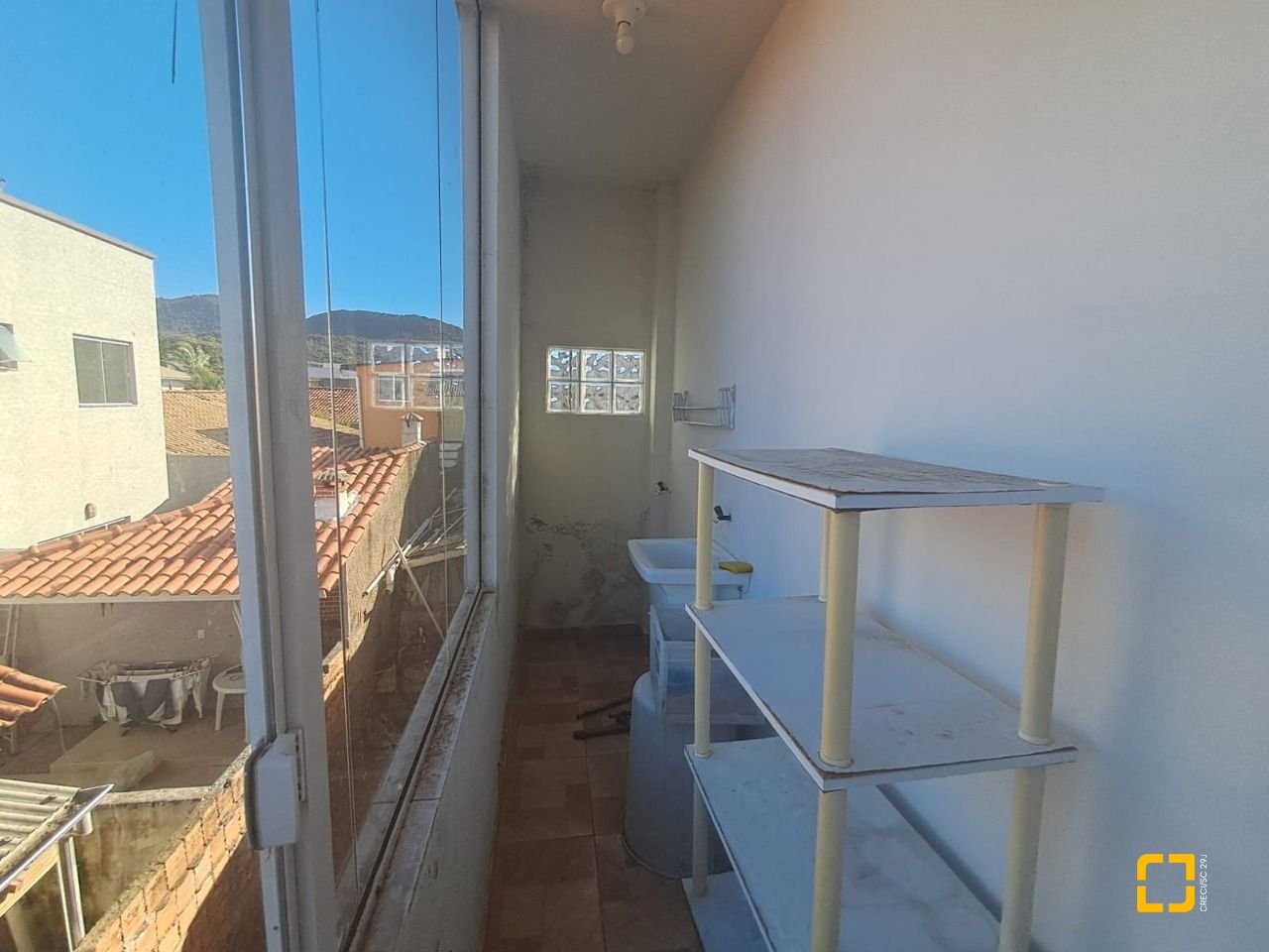 Prédio com 221m², 3 garagens, no bairro Ingleses em Florianópolis