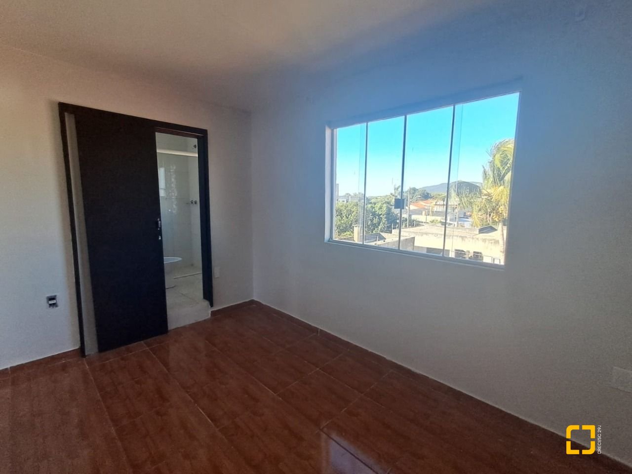 Prédio com 221m², 3 garagens, no bairro Ingleses em Florianópolis