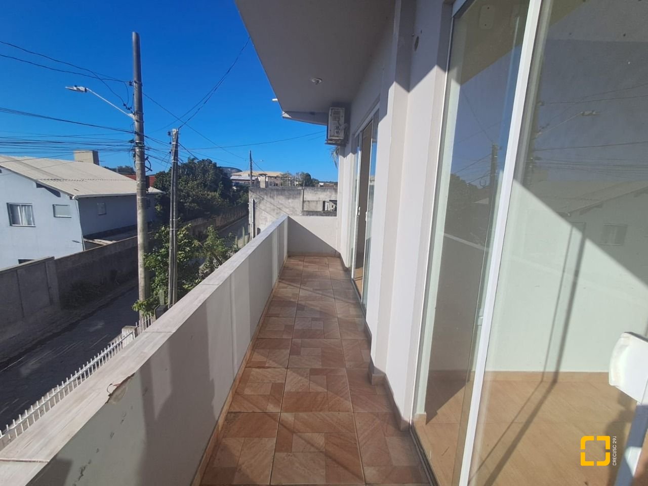 Prédio com 221m², 3 garagens, no bairro Ingleses em Florianópolis