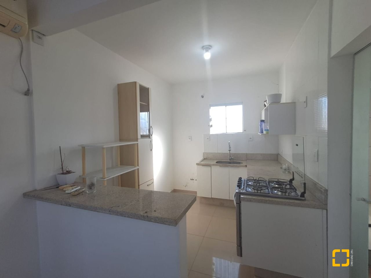 Prédio com 221m², 3 garagens, no bairro Ingleses em Florianópolis