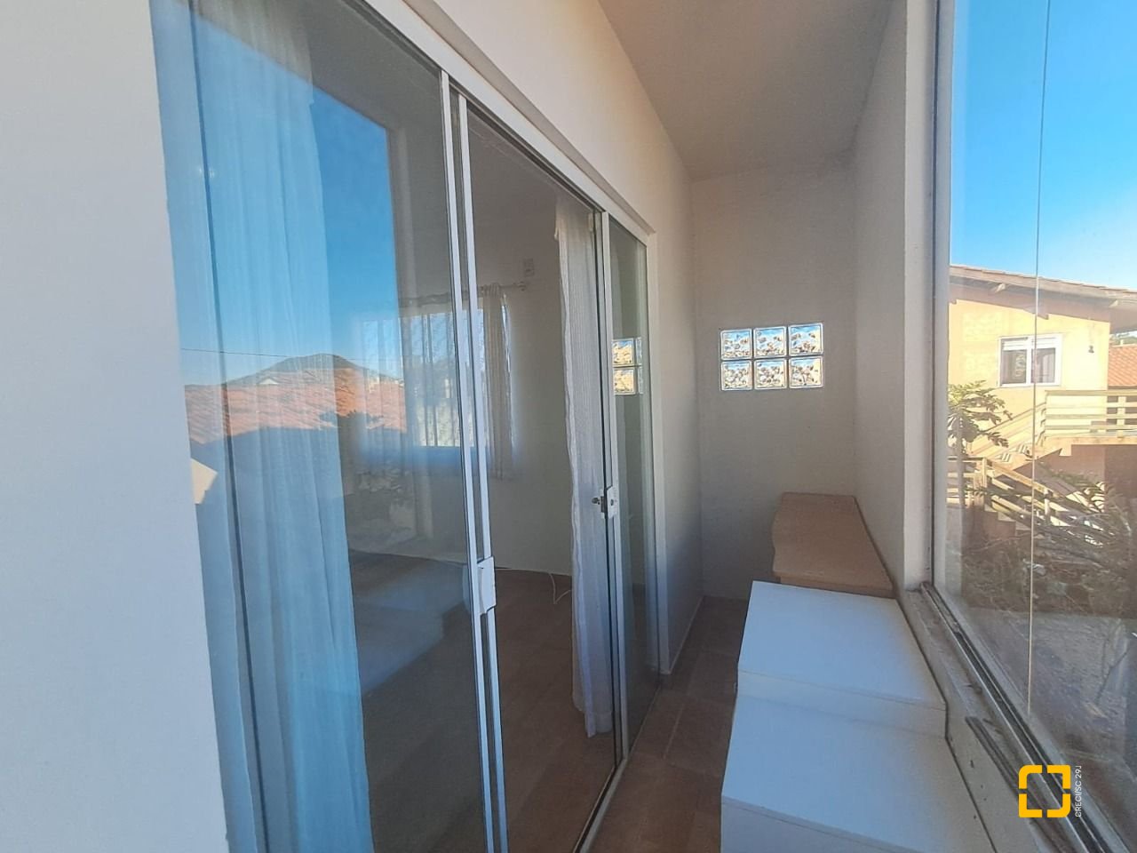 Prédio com 221m², 3 garagens, no bairro Ingleses em Florianópolis
