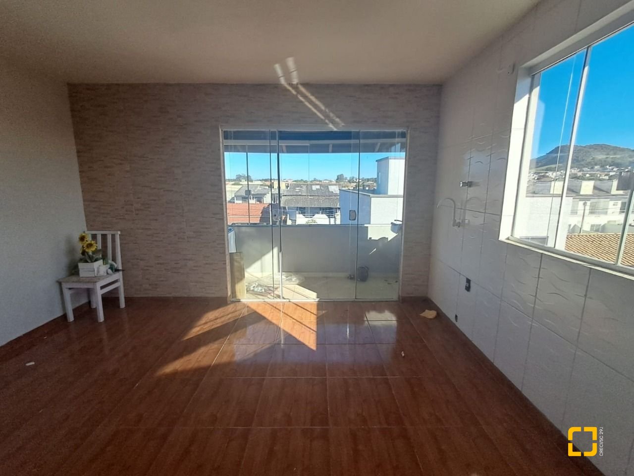Prédio com 221m², 3 garagens, no bairro Ingleses em Florianópolis