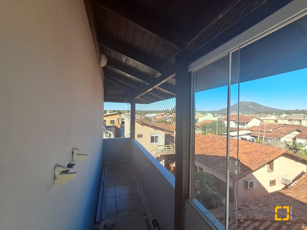 Prédio com 221m², 3 garagens, no bairro Ingleses em Florianópolis