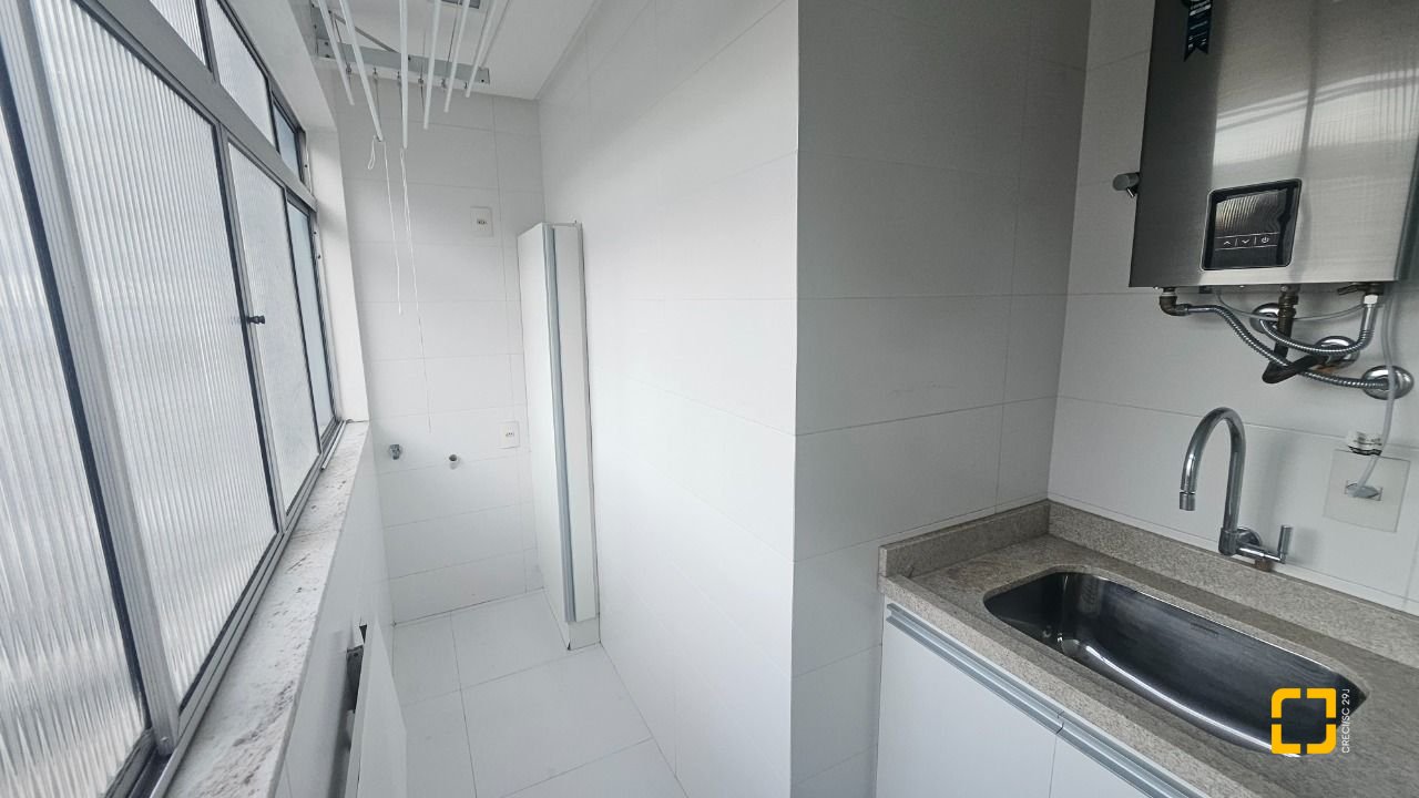 Apartamento com 100m², 4 quartos (sendo 1 suíte), 1 garagem, no bairro Centro em Florianópolis