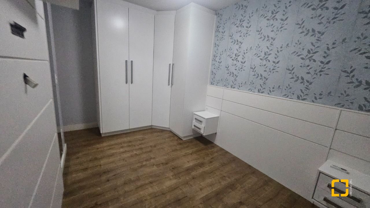 Apartamento com 100m², 4 quartos (sendo 1 suíte), 1 garagem, no bairro Centro em Florianópolis