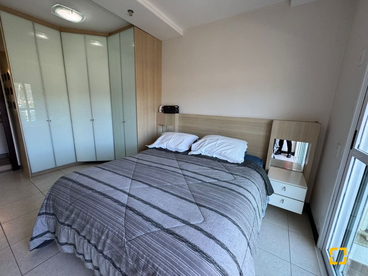 Cobertura com 199m², 4 quartos (sendo 1 suíte), 2 garagens, no bairro Lagoa da Conceição em Florianópolis