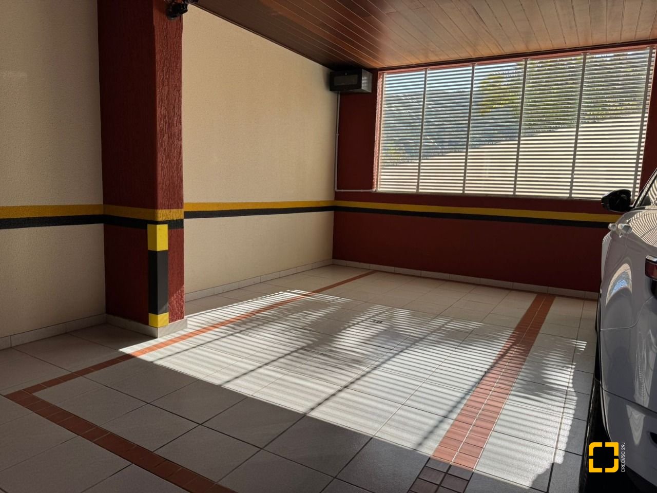 Cobertura com 199m², 4 quartos (sendo 1 suíte), 2 garagens, no bairro Lagoa da Conceição em Florianópolis