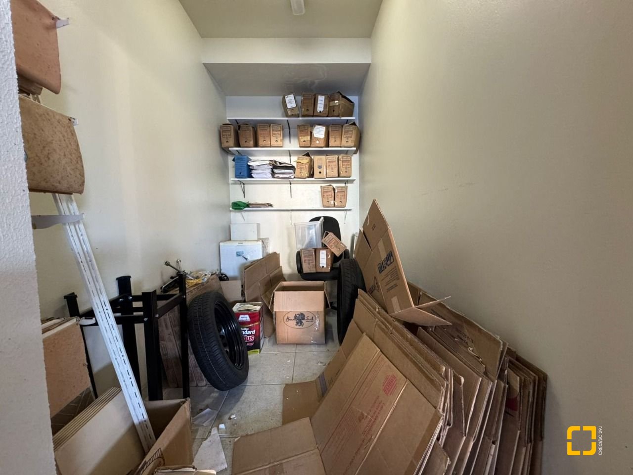 Cobertura com 199m², 4 quartos (sendo 1 suíte), 2 garagens, no bairro Lagoa da Conceição em Florianópolis